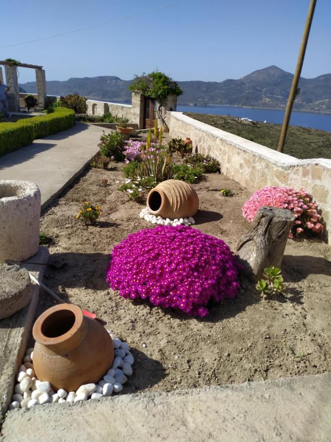 Villa De Viento Tripití Eksteriør bilde